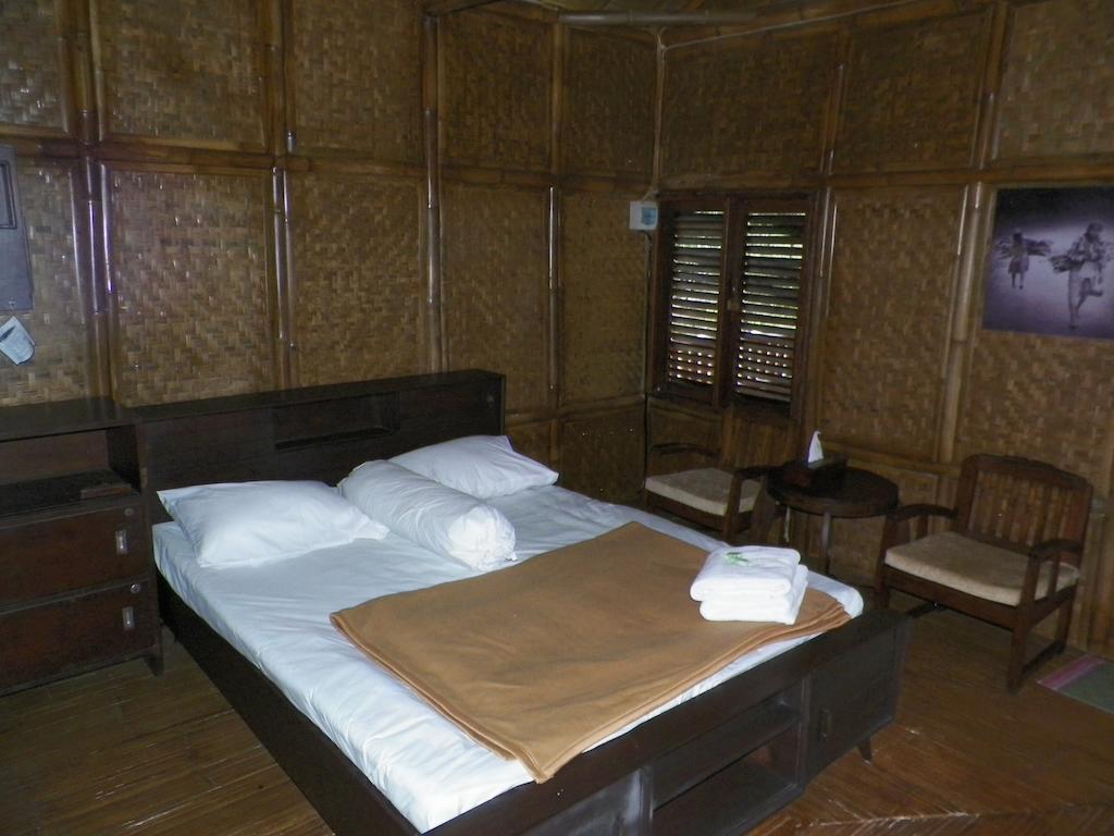 Villa Kampung Karuhun Sutan Raja Bandung Room photo